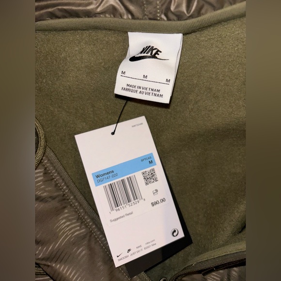 NWT Nike Icon Clash Quarter Zip Hoodie - Picture 11 of 12